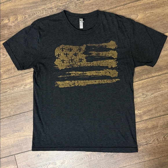 New Orleans / Louisiana Themed T-Shirt Bundle, Size Large - Picture 6 of 7